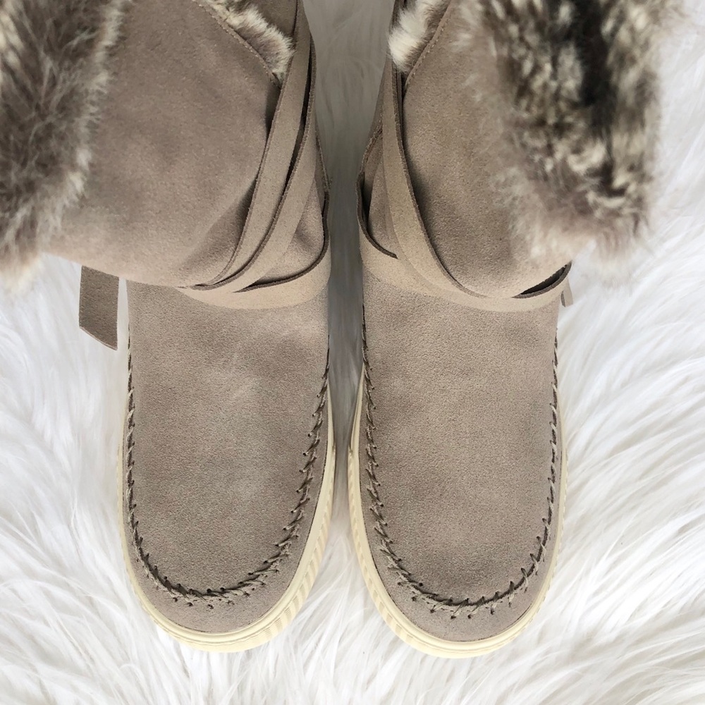 [ nib ] TOMS Vista Faux Fur Suede Booties - Picture 6 of 7